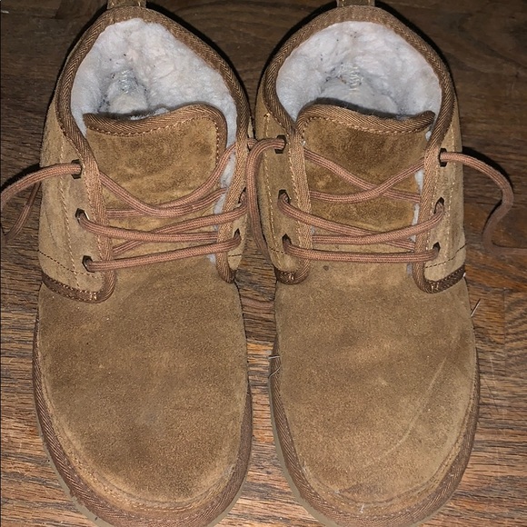 BOY UGG NEUMEL SIZE 6y WOMENS 7.5 - Picture 3 of 8